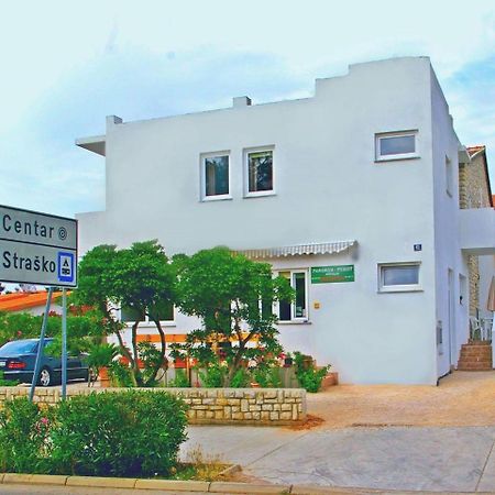 Apartments Panonija 诺瓦利娅 外观 照片