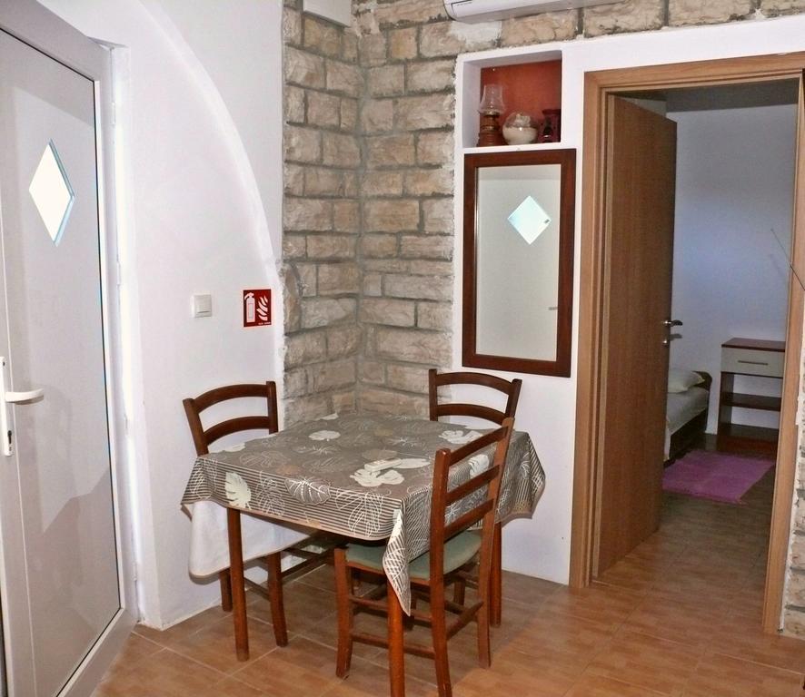 Apartments Panonija 诺瓦利娅 外观 照片