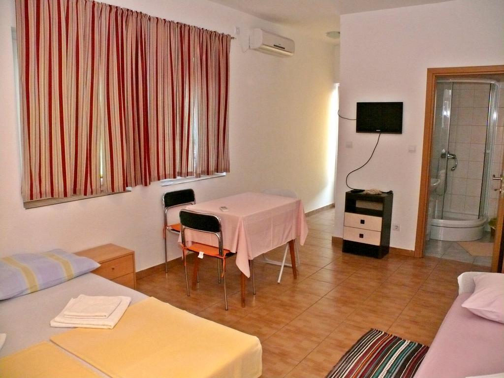 Apartments Panonija 诺瓦利娅 外观 照片